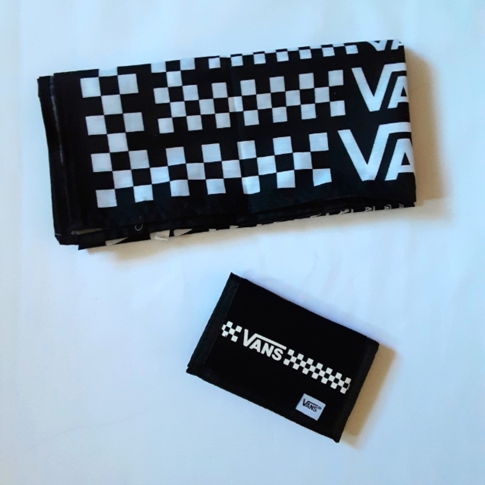 Vans wallet bandana set off the wall otw skateboard surf rvca burton huf